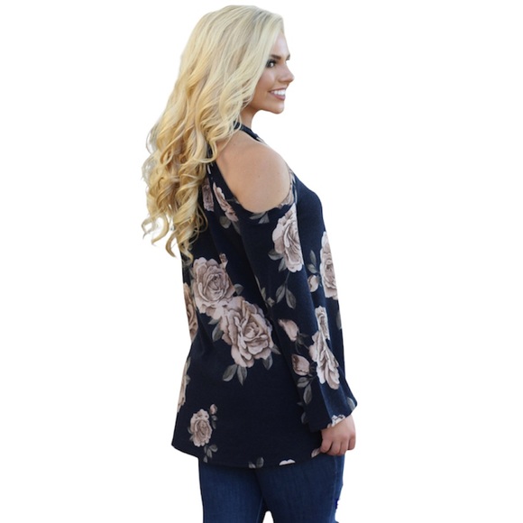143 Story by Line Up Open Shoulder Top Size Small - Picture 2 of 6